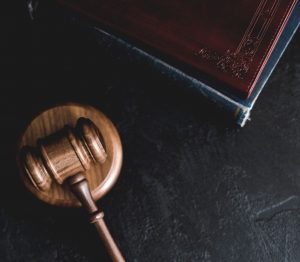 Criança tem direito a pensão por morte da avó